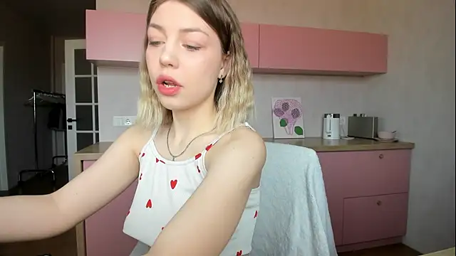 Snapshot of uma_like chatting on April 26, 1:58 am uma like online show from April 26, 1:58 am