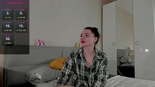 Aphrodite Portman online show from May 26, 2:07 am
