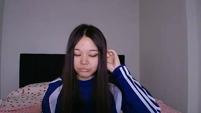 sayanim0 online show from April 25, 1:36 pm