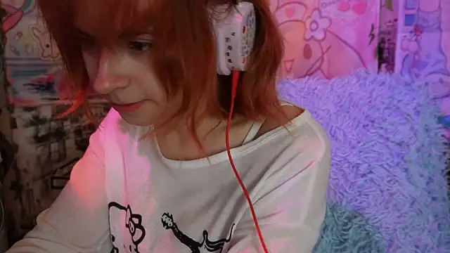 Snapshot of Janet_Vibes chatting on April 10, 7:13 am Janet Vibes online show from April 10, 7:13 am