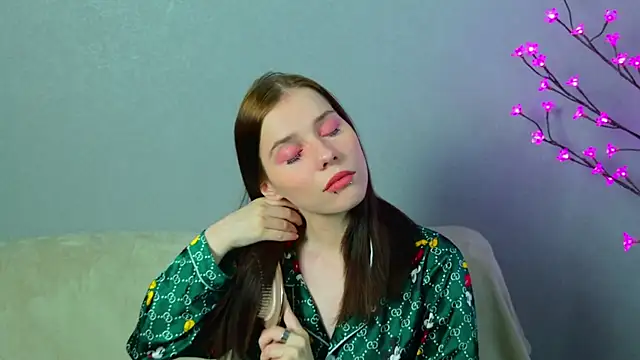 CleoBloom  online show from April 30, 5:08 pm