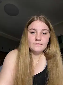 Flowers454 online show from April 3, 7:23 pm