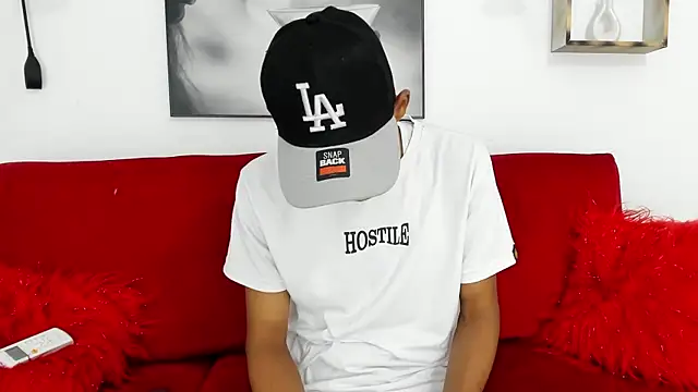 scary movie online show from April 7, 1:17 am