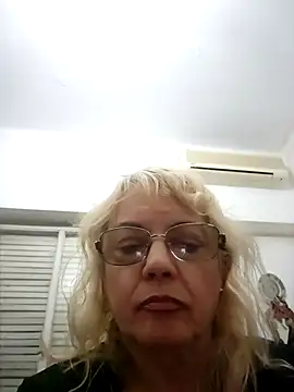 MatureElegantWidow online show from May 7, 11:54 pm