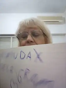 MatureElegantWidow online show from May 11, 1:22 am