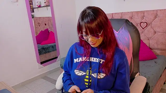 JessikaRabbiit online show from April 21, 3:13 am