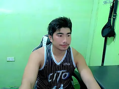Snapshot of Hunkfireman chatting on June 21, 11:40 pm Hunkfireman online show from June 21, 11:40 pm
