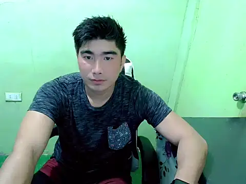 Snapshot of Hunkfireman chatting on July 20, 11:07 pm Hunkfireman online show from July 20, 11:07 pm