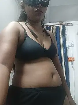 SWEETI HORNY50 online show from May 25, 11:22 pm