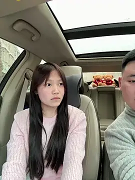 Snapshot of L7D8521 chatting on April 8, 6:46 am L7D8521 online show from April 8, 6:46 am