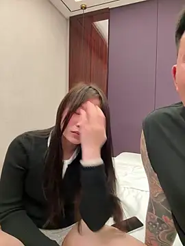 Snapshot of L7D8521 chatting on April 9, 11:37 am L7D8521 online show from April 9, 11:37 am