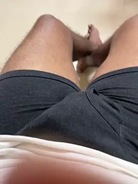 Snapshot of Rahul_the_playboy chatting on June 2, 1:07 am Rahul the playboy online show from June 2, 1:07 am
