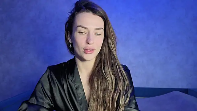 Snapshot of Kira__love1 chatting on May 2, 8:41 am Kira love1 online show from May 2, 8:41 am