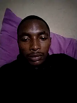 Snapshot of alphamale25 chatting on April 23, 7:05 pm alphamale25 online show from April 23, 7:05 pm