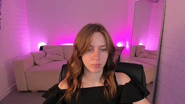 MeganClapp online show from May 13, 6:22 am