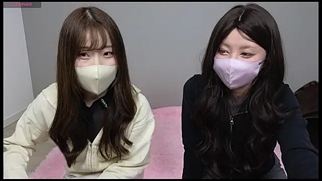 karen3737 online show from April 30, 2:12 pm