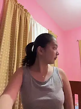 Snapshot of onlykays_ chatting on April 4, 12:13 pm onlykays online show from April 4, 12:13 pm