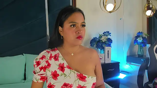 AprilMiiller online show from April 18, 1:26 pm