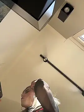 michelle310 online show from April 30, 3:07 pm