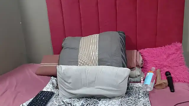 PinkyxGodess online show from April 27, 10:41 pm