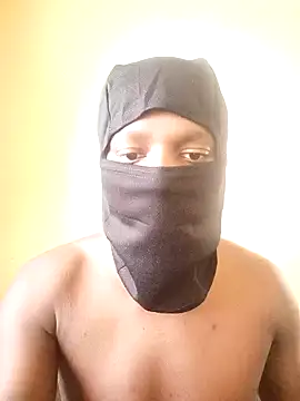 Snapshot of MaskedWithCum chatting on May 3, 9:15 am MaskedWithCum online show from May 3, 9:15 am