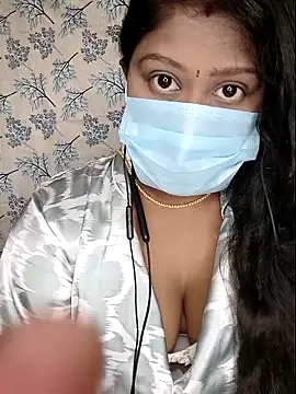 Romantic Woman online show from April 16, 6:30 pm