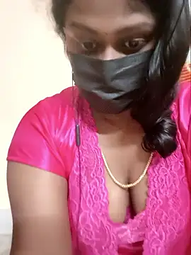 Romantic Woman online show from April 18, 7:07 pm