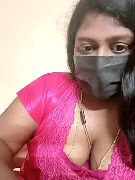 Romantic Woman online show from April 18, 7:58 pm