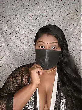 Romantic Woman online show from June 7, 6:22 pm