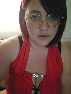 Snapshot of Blondibaby chatting on June 11, 8:18 pm Blondibaby online show from June 11, 8:18 pm