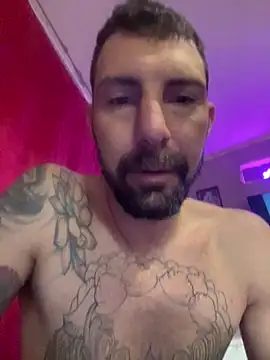 tubeton online show from April 4, 4:00 am