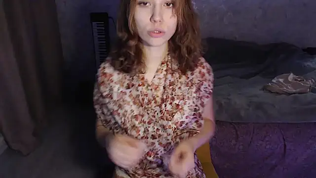 suchkacute online show from April 4, 7:11 pm