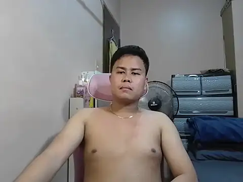Snapshot of tipsy_butter chatting on May 2, 7:02 am tipsy butter online show from May 2, 7:02 am