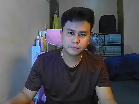 Snapshot of tipsy_butter chatting on May 20, 4:13 pm tipsy butter online show from May 20, 4:13 pm