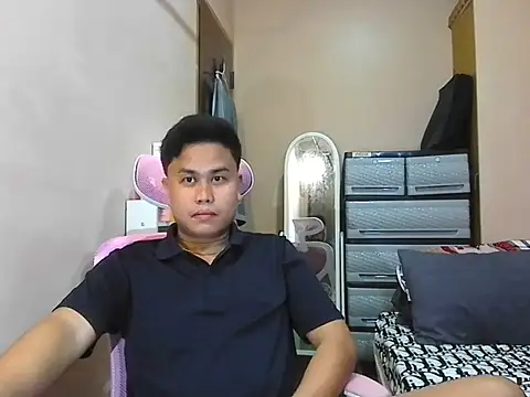 Snapshot of tipsy_butter chatting on May 31, 3:52 pm tipsy butter online show from May 31, 3:52 pm