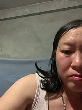 Snapshot of candy-beo chatting on April 30, 1:50 pm candy-beo online show from April 30, 1:50 pm