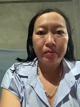 Snapshot of candy-beo chatting on May 1, 12:59 am candy-beo online show from May 1, 12:59 am
