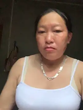 Snapshot of candy-beo chatting on May 23, 12:05 am candy-beo online show from May 23, 12:05 am