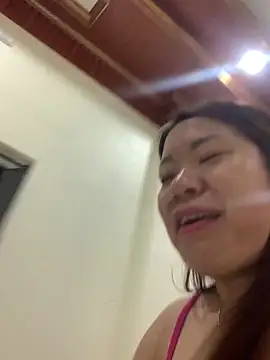   Evelyn   online show from May 12, 5:54 pm