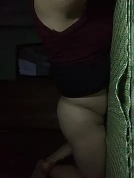 Snapshot of __Evelyn__ chatting on June 25, 5:28 pm Evelyn online show from June 25, 5:28 pm