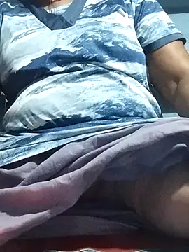 Snapshot of Desi_hot_bhabhi01 chatting on May 11, 4:48 pm Desi hot bhabhi01 online show from May 11, 4:48 pm