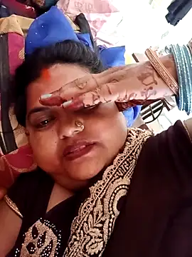 Snapshot of Desi_hot_bhabhi01 chatting on May 14, 8:32 am Desi hot bhabhi01 online show from May 14, 8:32 am