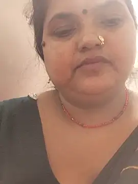 Snapshot of Desi_hot_bhabhi01 chatting on June 6, 11:59 am Desi hot bhabhi01 online show from June 6, 11:59 am