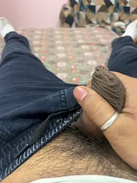 Saksham57953 online show from April 13, 2:00 pm