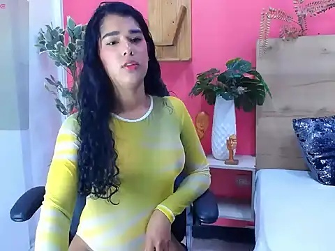 Snapshot of liahspencer chatting on April 16, 7:03 pm liahspencer online show from April 16, 7:03 pm