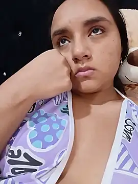 Snapshot of Valentina_Narvaez chatting on June 13, 6:06 pm Valentina Narvaez online show from June 13, 6:06 pm
