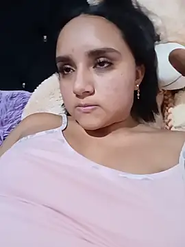 Snapshot of Valentina_Narvaez chatting on June 17, 6:20 pm Valentina Narvaez online show from June 17, 6:20 pm