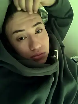 AlejoTheBig online show from April 5, 7:22 pm