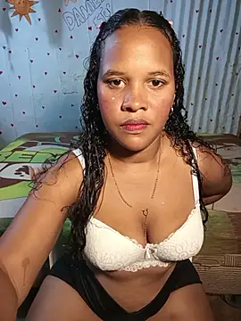 Snapshot of michelle_castillo chatting on May 21, 8:27 pm michelle castillo online show from May 21, 8:27 pm