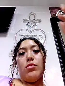 BlancaNievesxxo online show from April 6, 10:22 pm